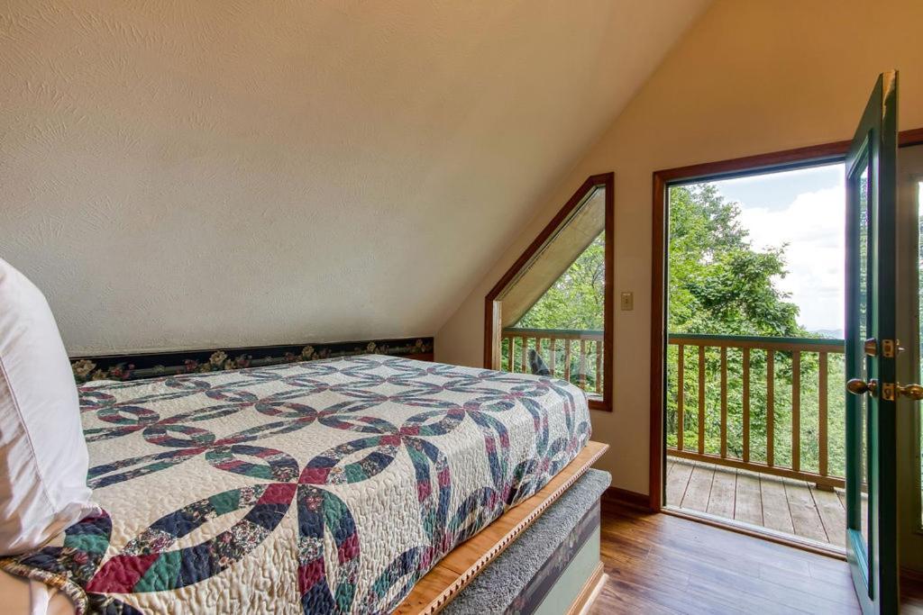 Serenity Heights, Amazing Views, Hot Tub Pool Access, 1089 Free Tickets Each Paid Day, Dollywood Gatlinburg Buitenkant foto