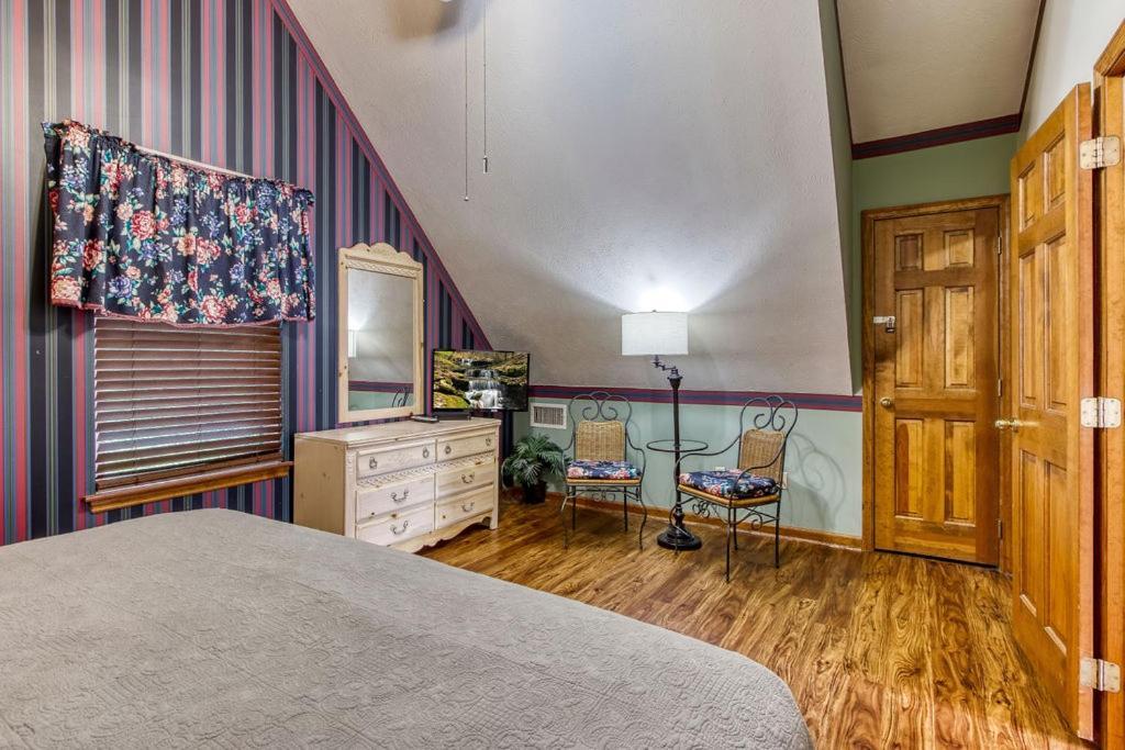 Serenity Heights, Amazing Views, Hot Tub Pool Access, 1089 Free Tickets Each Paid Day, Dollywood Gatlinburg Buitenkant foto