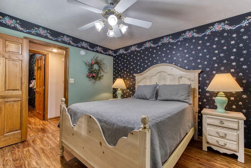 Serenity Heights, Amazing Views, Hot Tub Pool Access, 1089 Free Tickets Each Paid Day, Dollywood Gatlinburg Buitenkant foto