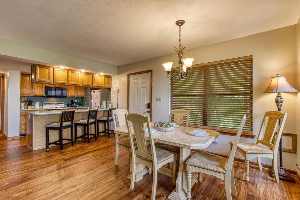 Serenity Heights, Amazing Views, Hot Tub Pool Access, 1089 Free Tickets Each Paid Day, Dollywood Gatlinburg Buitenkant foto